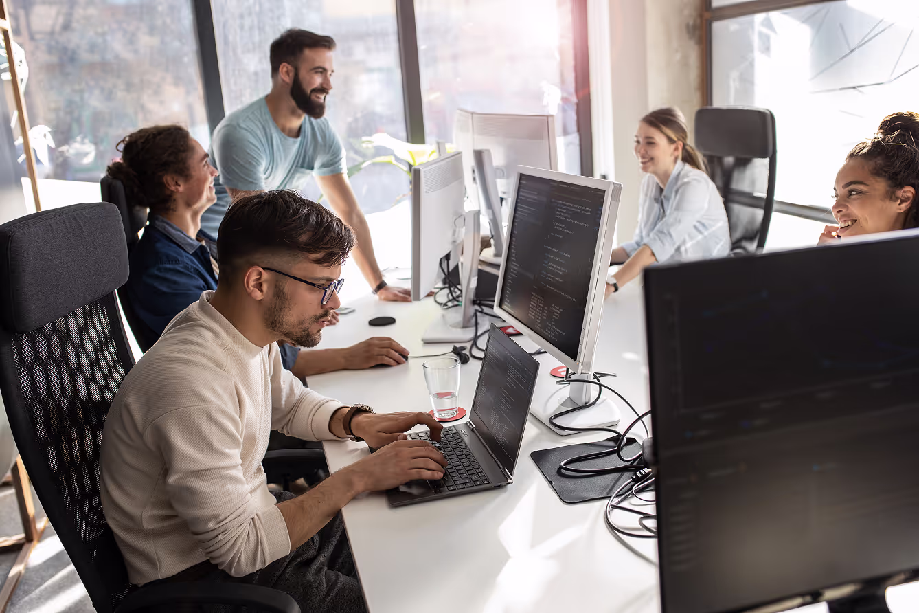 Aliru Einfache Zusammenarbeit 1
